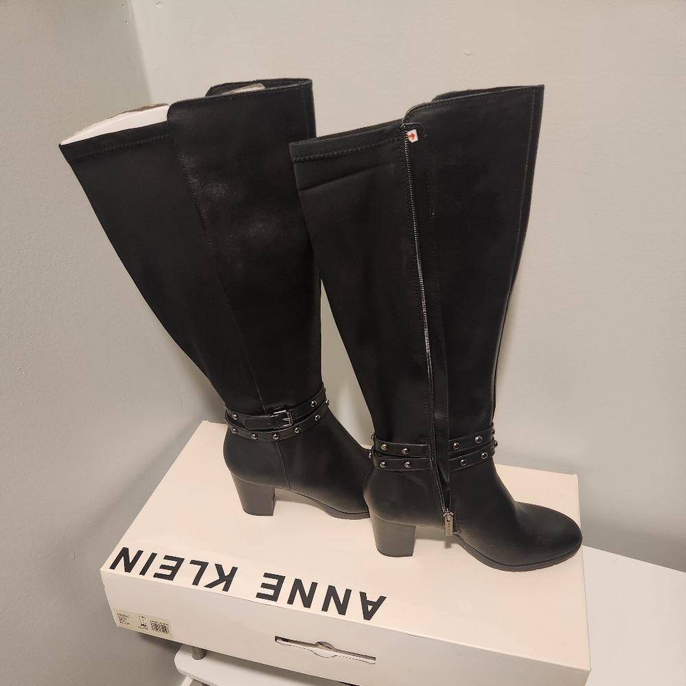 Black Anne Klein Boots
